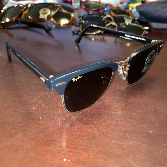 Multiple pairs of Ray Ban sunglasses - Picture 5 of 16